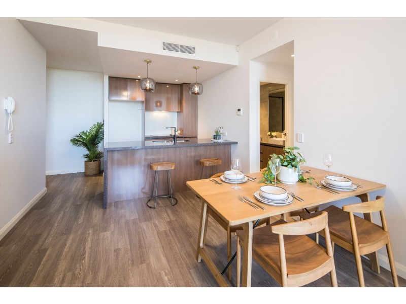 . Harbourview Avenue, Hope Island QLD 4212