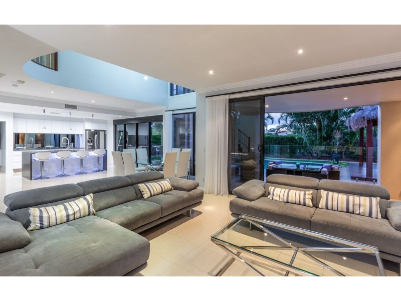 2097 The Circle, Sanctuary Cove QLD 4212