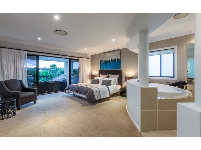 2097 The Circle, Sanctuary Cove QLD 4212