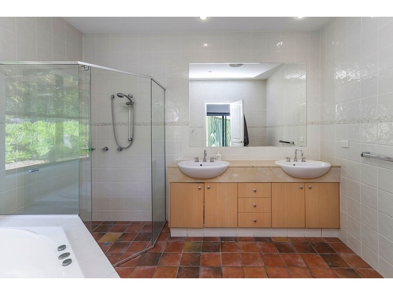 3288 Palladian Drive, Hope Island QLD 4212
