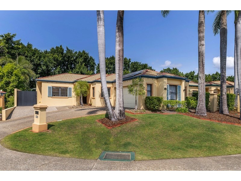 3288 Palladian Drive, Hope Island QLD 4212