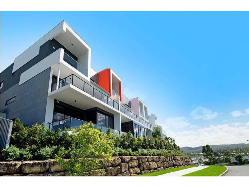 34 John Francis Drive “Panorama Residences”, Carrara QLD 4211