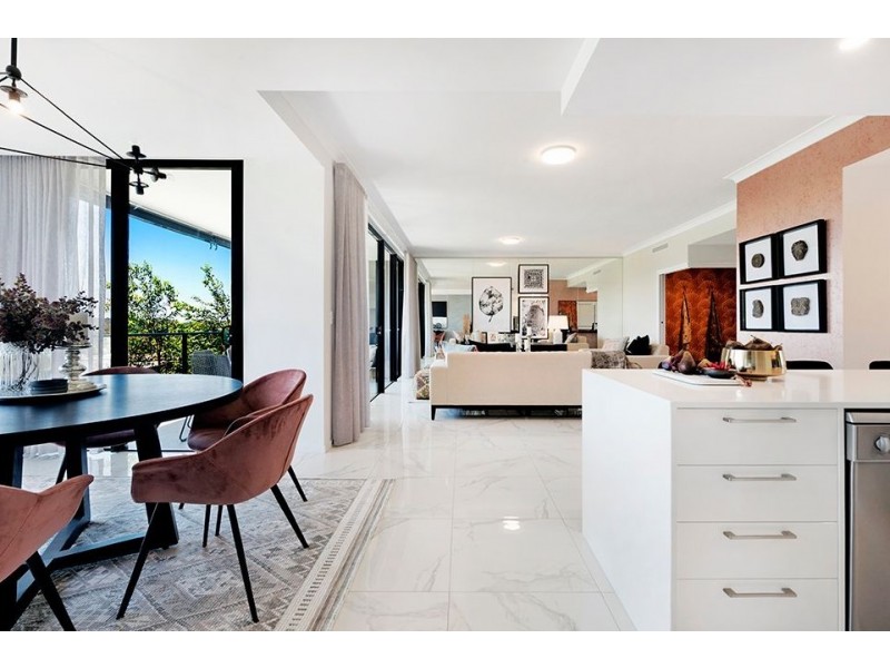 34 John Francis Drive “Panorama Residences”, Carrara QLD 4211