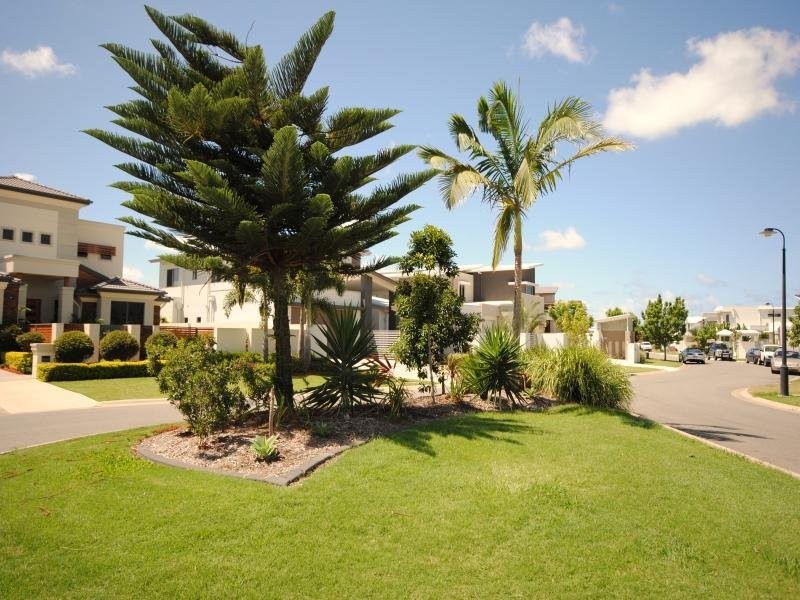 48 Quayside Drive, Helensvale QLD 4212