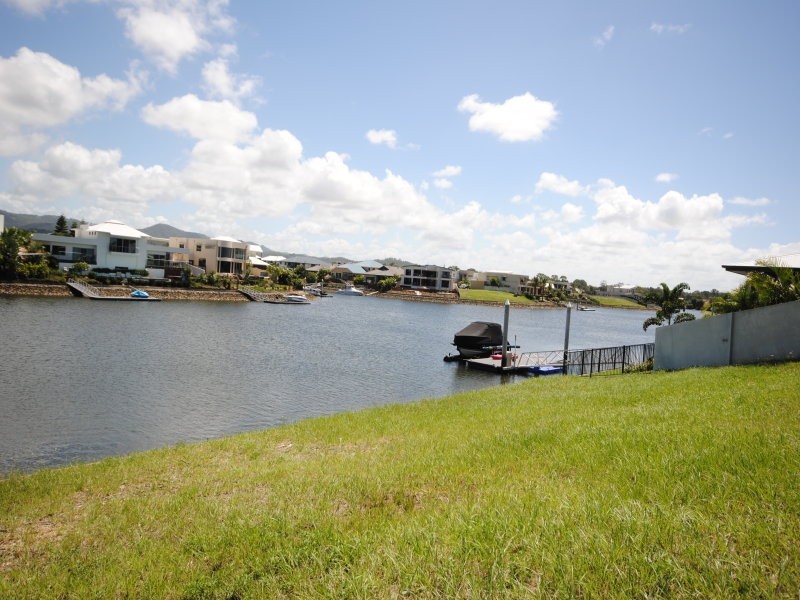 48 Quayside Drive, Helensvale QLD 4212
