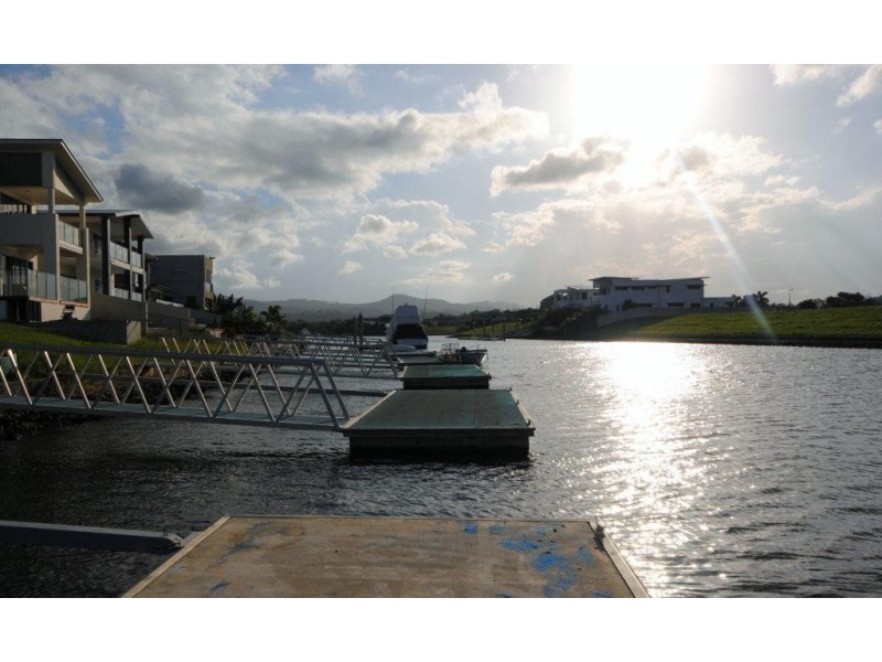 28 Harbourvue Court, Helensvale QLD 4212