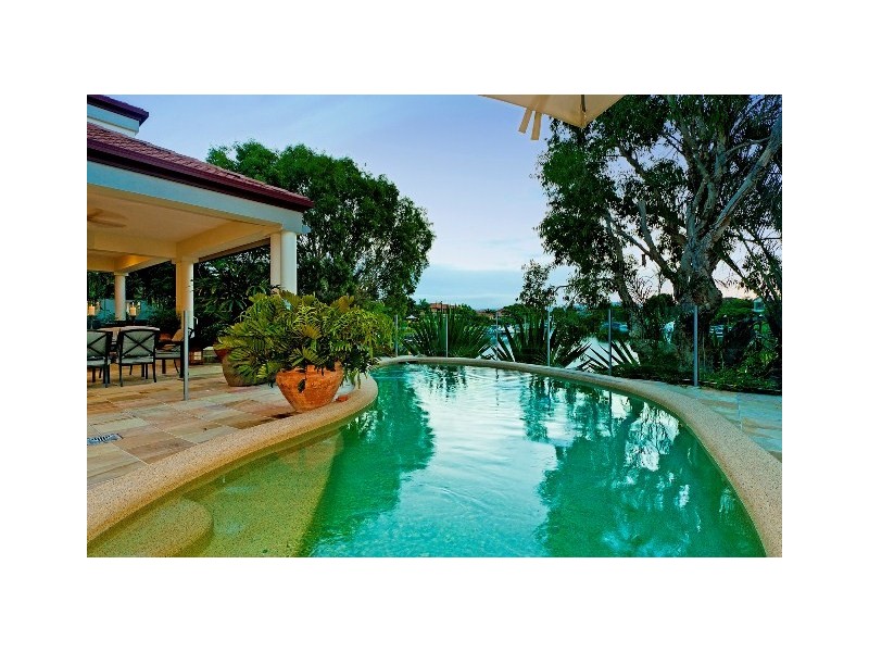 1050 Rosebank Way, Hope Island QLD 4212
