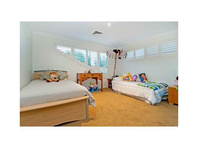 1050 Rosebank Way, Hope Island QLD 4212