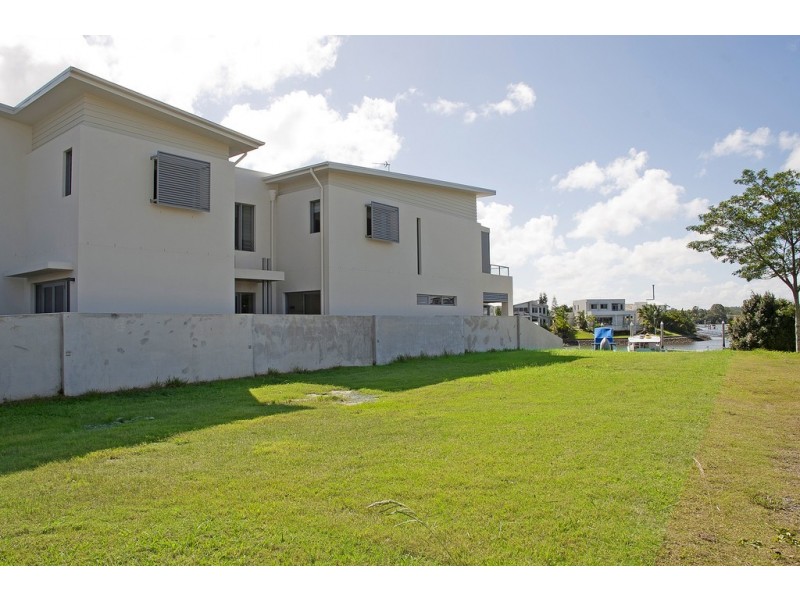 26 Onshore Place, Helensvale QLD 4212