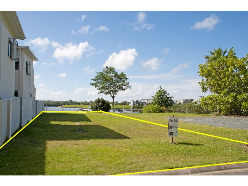 26 Onshore Place, Helensvale QLD 4212