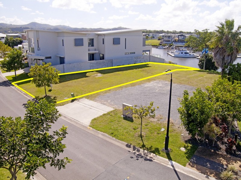 26 Onshore Place, Helensvale QLD 4212