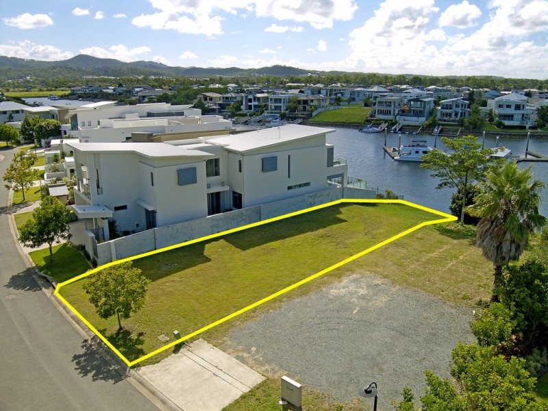 26 Onshore Place, Helensvale QLD 4212