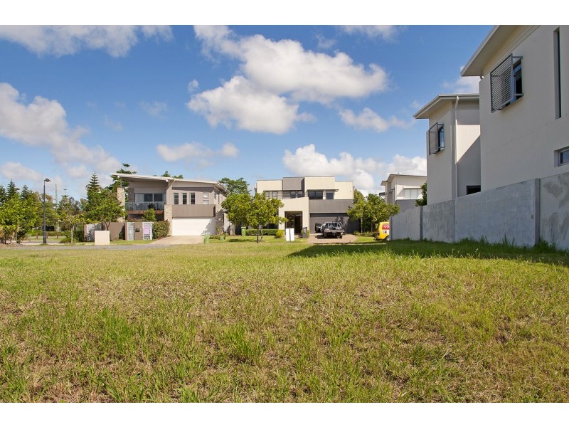 26 Onshore Place, Helensvale QLD 4212