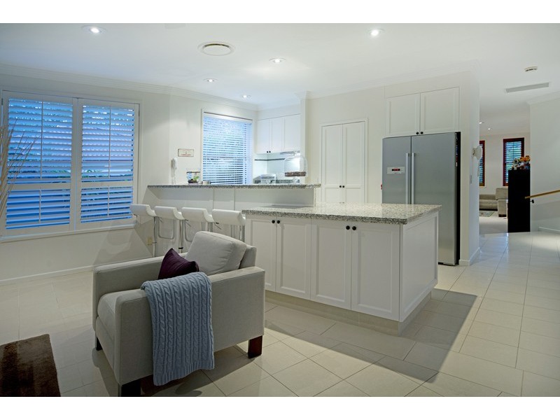 1001 Rosebank Way, Hope Island QLD 4212