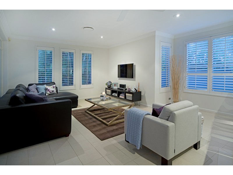 1001 Rosebank Way, Hope Island QLD 4212