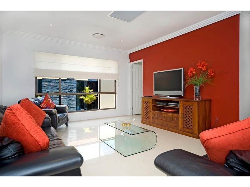 3153 Riverleigh Dve, Hope Island QLD 4212