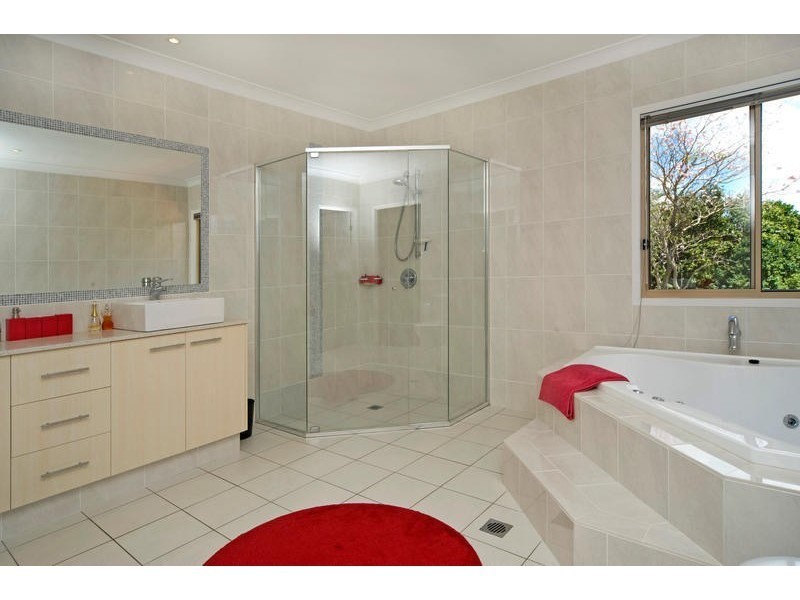 3153 Riverleigh Dve, Hope Island QLD 4212