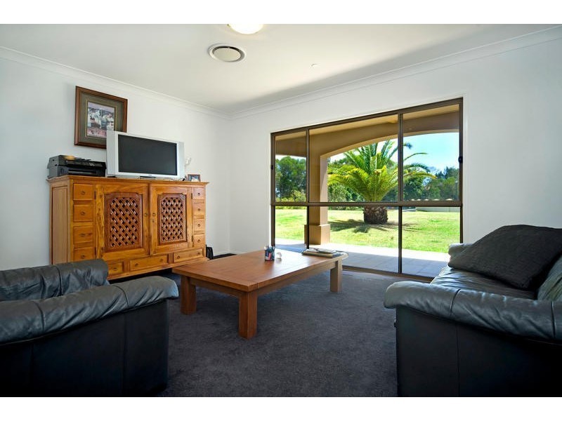 3153 Riverleigh Dve, Hope Island QLD 4212