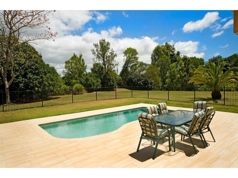 3153 Riverleigh Dve, Hope Island QLD 4212