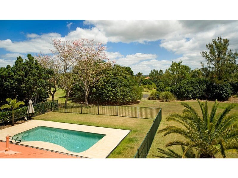 3153 Riverleigh Dve, Hope Island QLD 4212