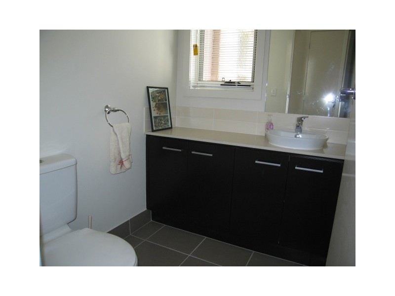 6122 Bolsena Cct, Hope Island QLD 4212