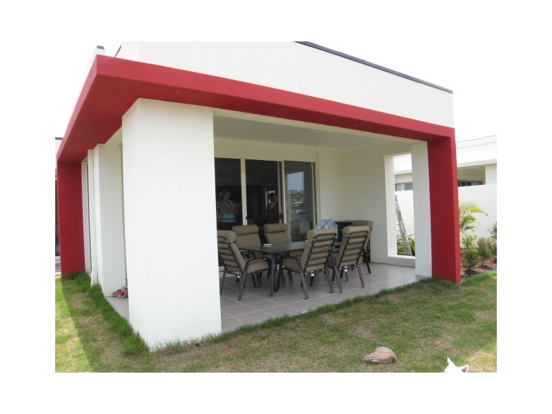 6122 Bolsena Cct, Hope Island QLD 4212