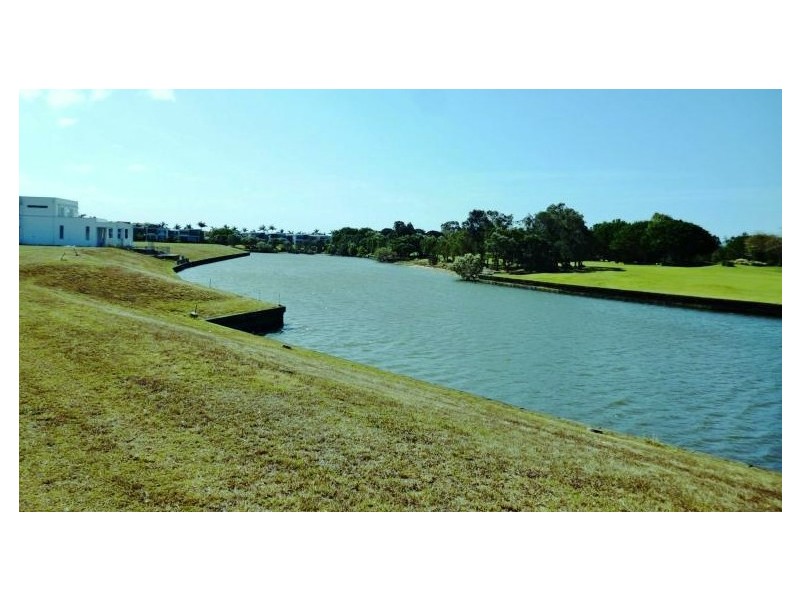 7660 Fairway Bvd, Hope Island QLD 4212