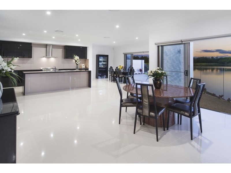 6169 Murten Court, Hope Island QLD 4212