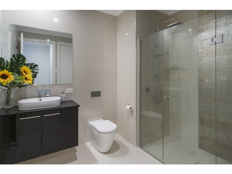 6169 Murten Court, Hope Island QLD 4212