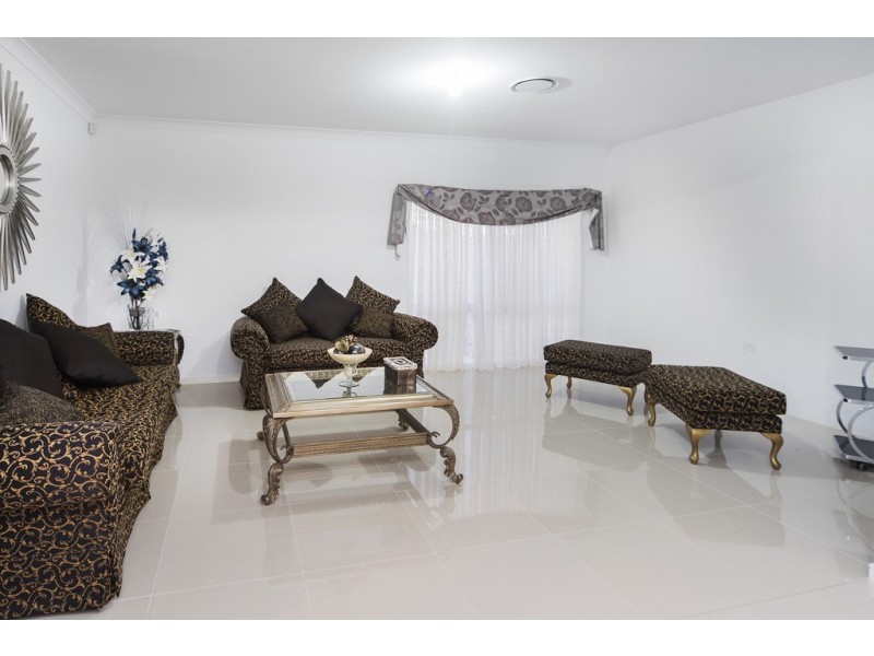 6169 Murten Court, Hope Island QLD 4212