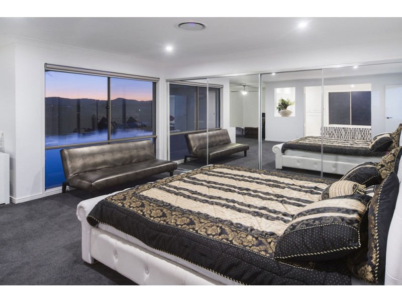 6169 Murten Court, Hope Island QLD 4212