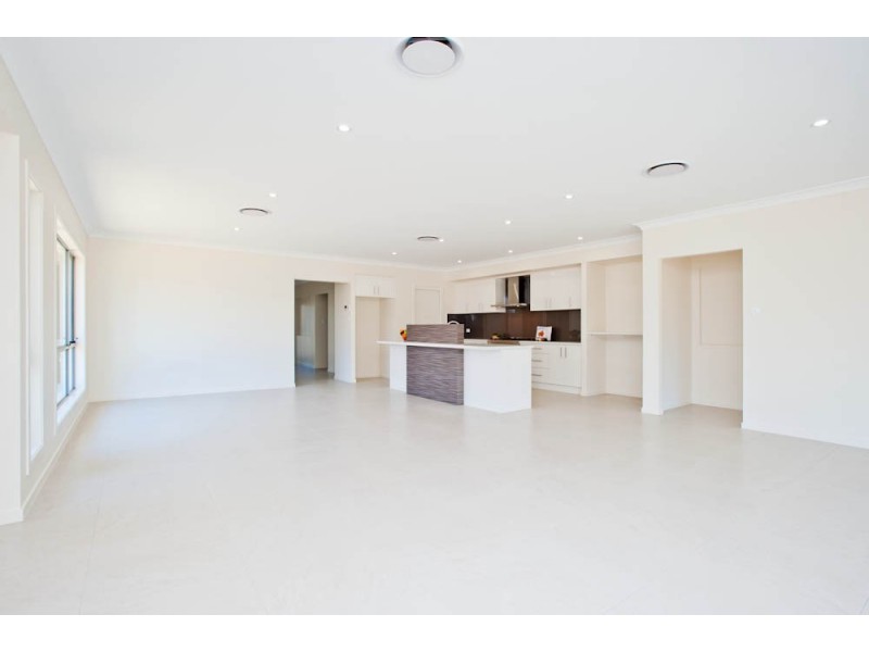 69 The Peninsula, Helensvale QLD 4212