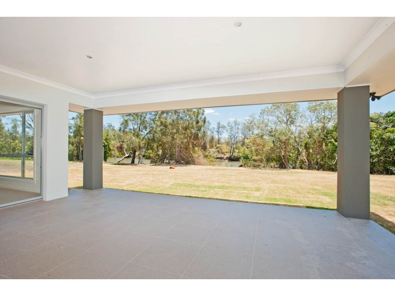 69 The Peninsula, Helensvale QLD 4212