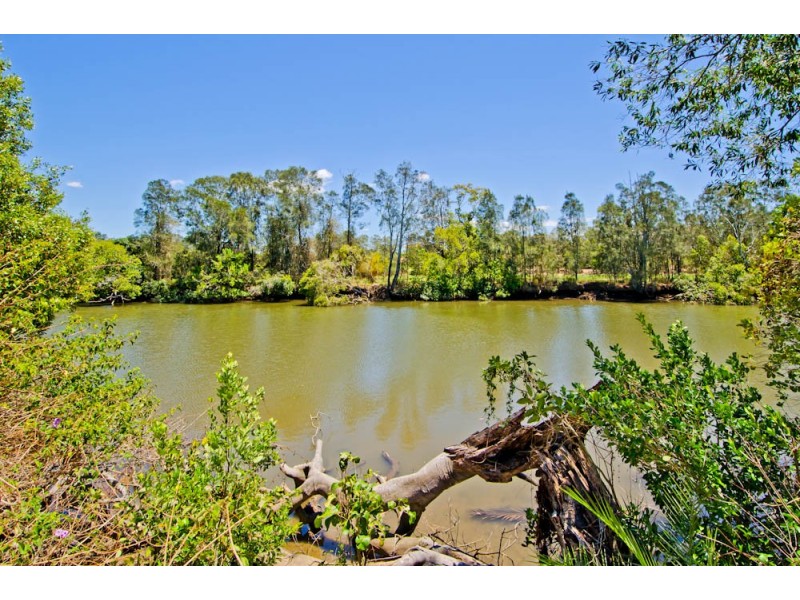 69 The Peninsula, Helensvale QLD 4212