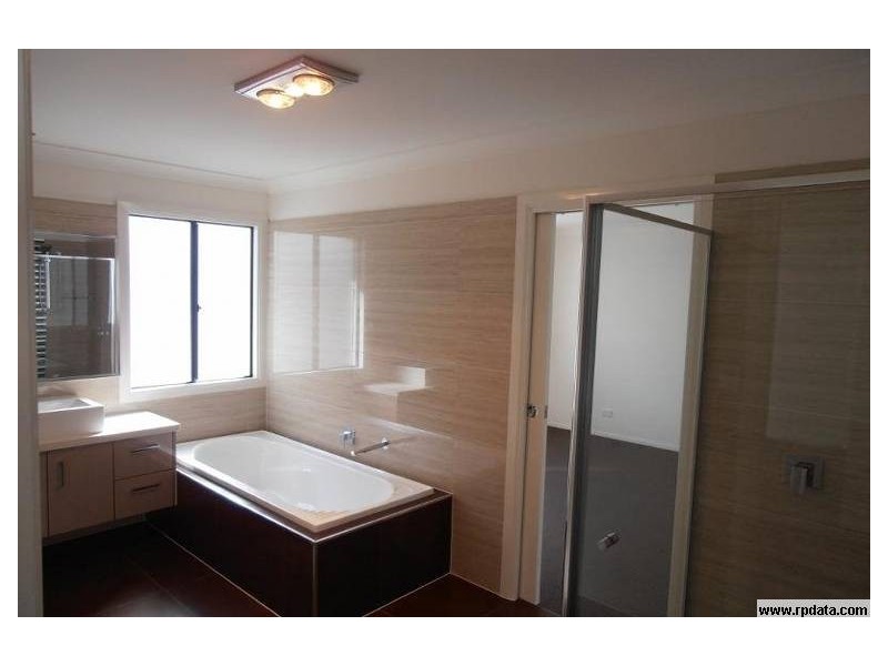 5 Harbourvue Court, Helensvale QLD 4212