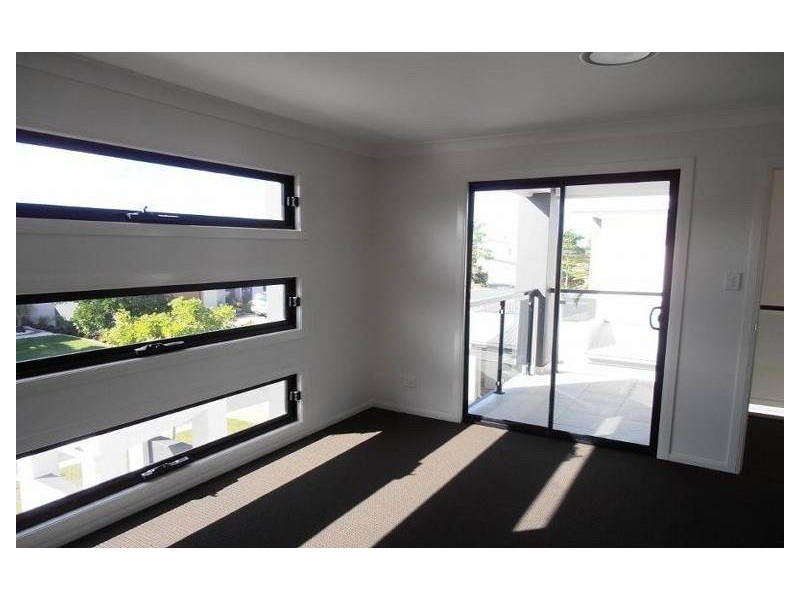 5 Harbourvue Court, Helensvale QLD 4212