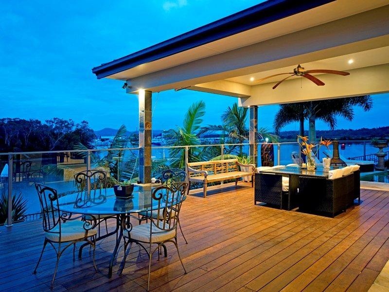 1626 Rosebank Way West, Hope Island QLD 4212