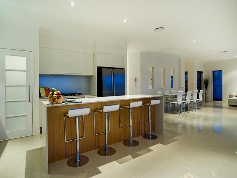 2637 Yanderra Close, Hope Island QLD 4212