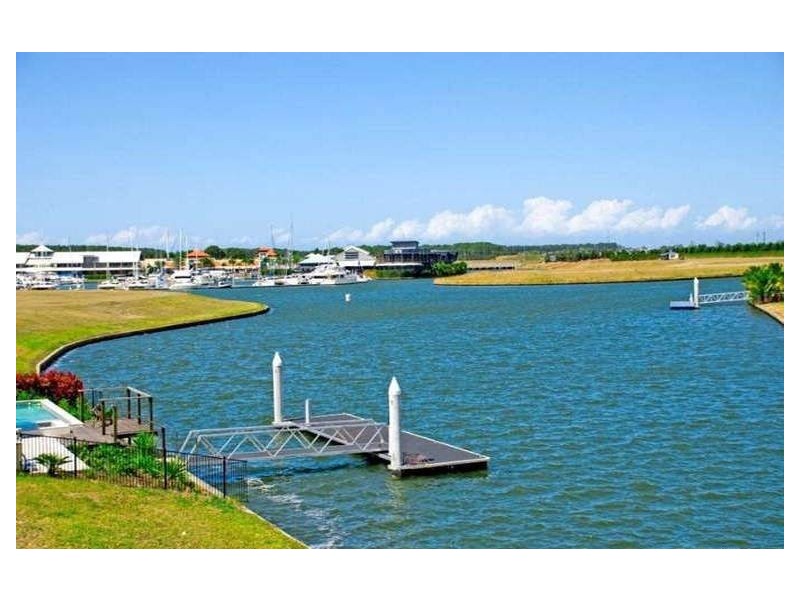 2637 Yanderra Close, Hope Island QLD 4212