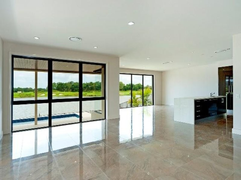 6176 Murten Court, Hope Island QLD 4212