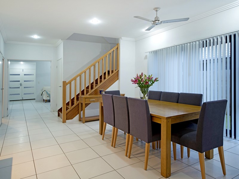 77/19 Santa Barbara Rd, Hope Island QLD 4212