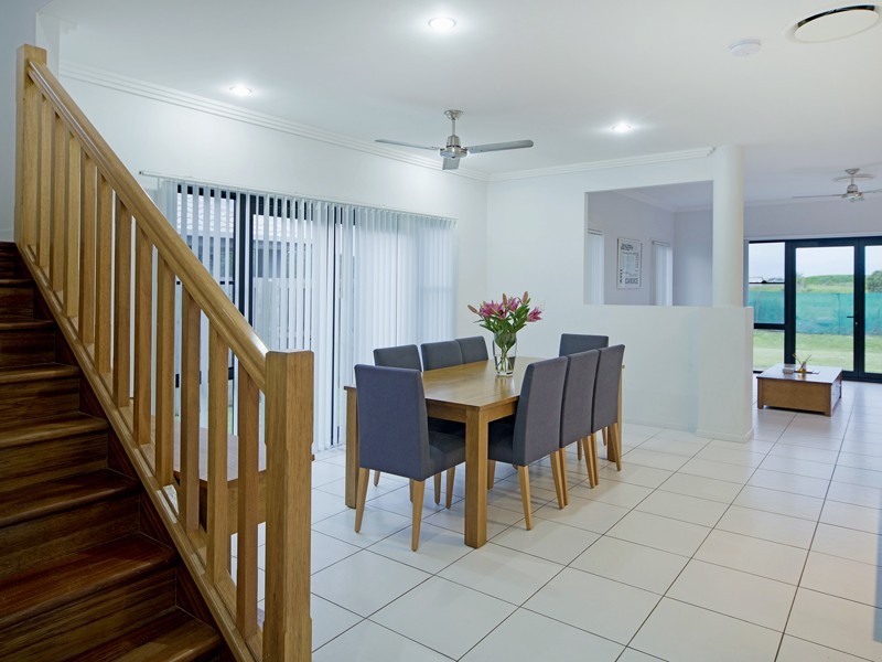 77/19 Santa Barbara Rd, Hope Island QLD 4212