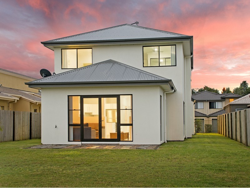 77/19 Santa Barbara Rd, Hope Island QLD 4212