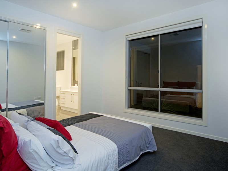 47 Harbourvue Court, Helensvale QLD 4212