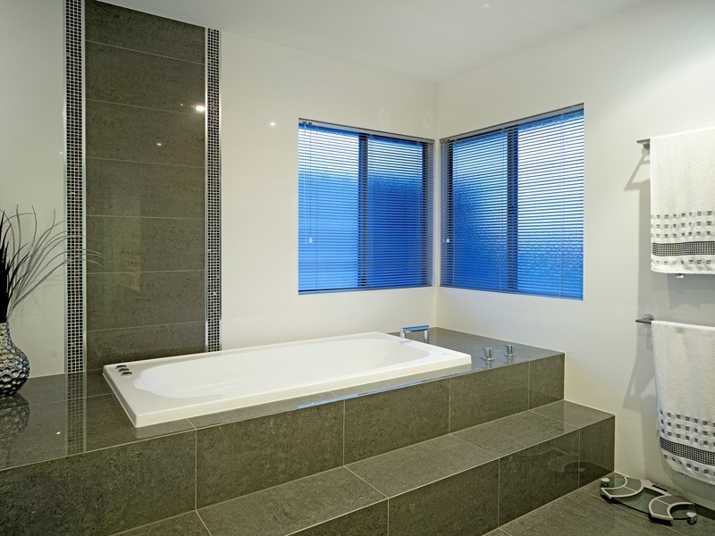 47 Harbourvue Court, Helensvale QLD 4212