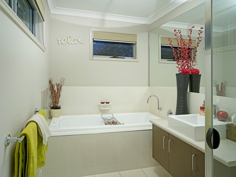 2 Onshore Place, Helensvale QLD 4212