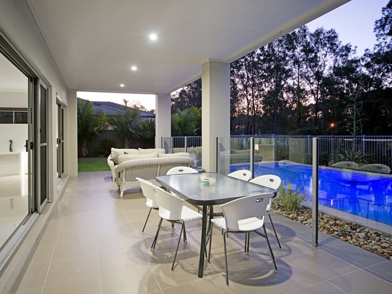 34 Rhodium Crescent, Hope Island QLD 4212