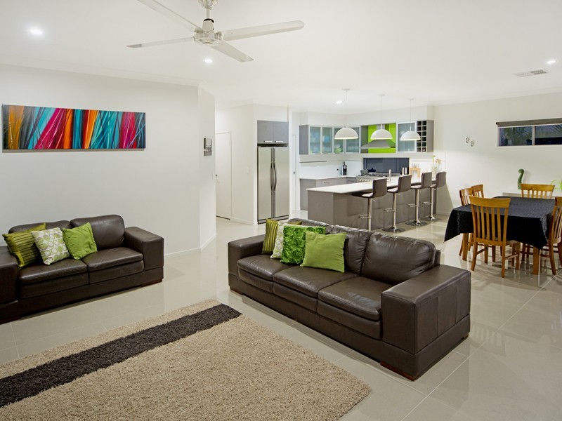 34 Rhodium Crescent, Hope Island QLD 4212