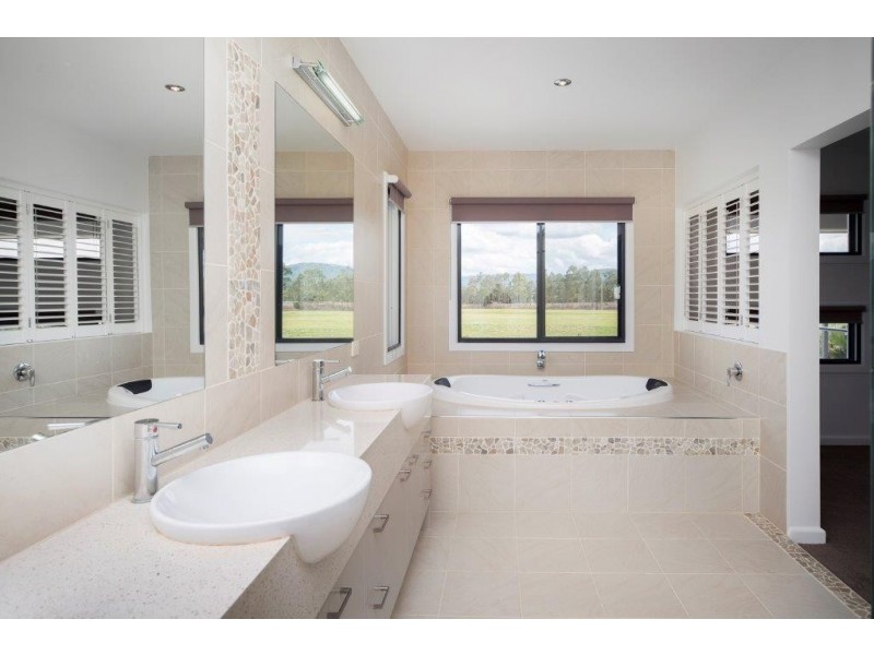 20 North Bank Court, Helensvale QLD 4212