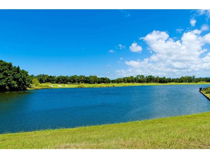 6182 Bolsena Circuit, Hope Island QLD 4212